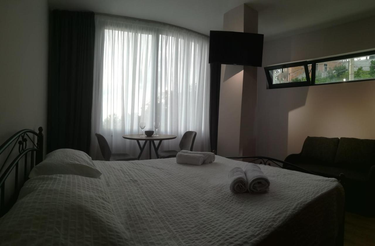 Boutique Hotel Sleep And Wine Batumi Exterior photo