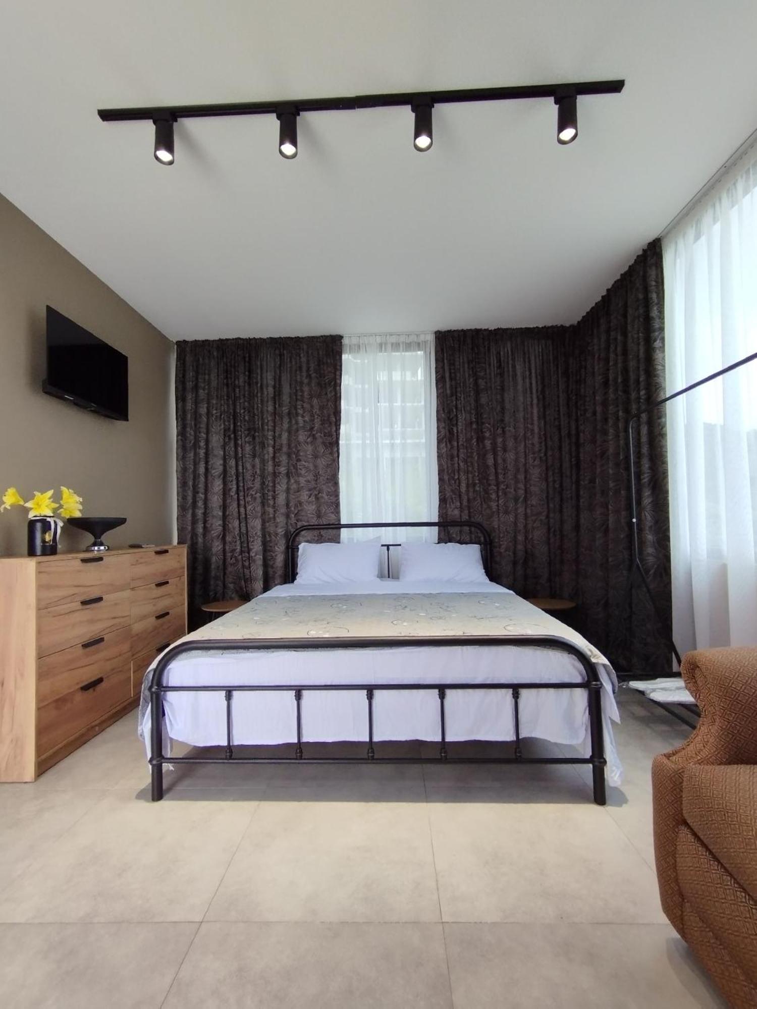 Boutique Hotel Sleep And Wine Batumi Exterior photo